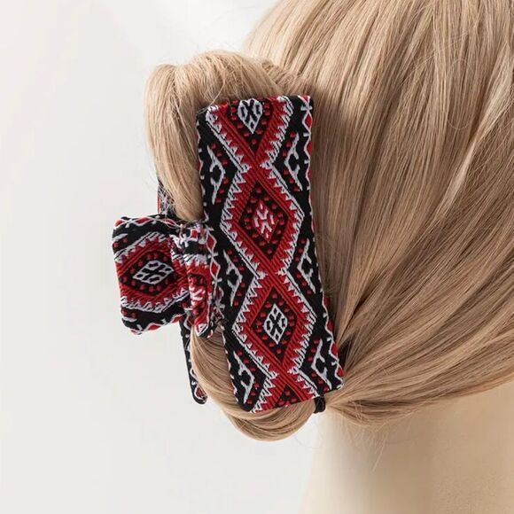 Boho Knitted Hair Claw Clip - Picture 1 of 2